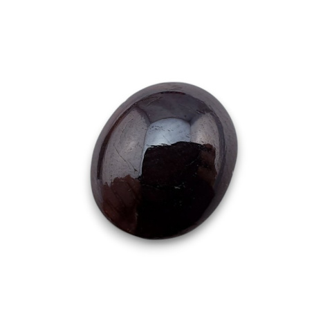 Granat gwiaździsty kaboszon 12x10 mm nr 105 Granat gwiaździsty kaboszon 12x10 mm nr 105