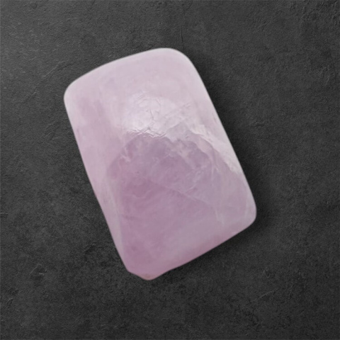 Kunzyt kaboszon 11x7 mm nr 113 Kunzyt kaboszon 11x7 mm nr 113