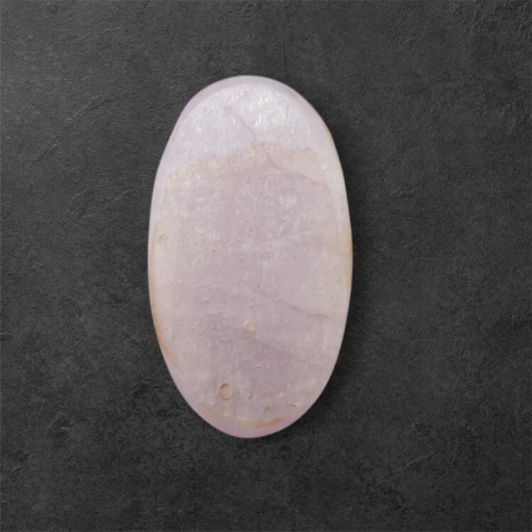 Kunzyt kaboszon 20x11 mm nr 71 Kunzyt kaboszon 20x11 mm nr 71