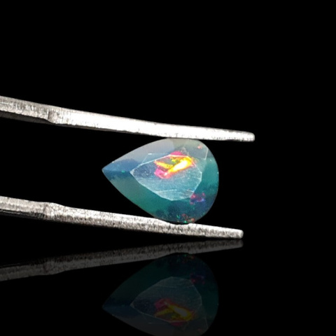 Czarny opal etiopski fasetowany 10x7 mm nr 664 Czarny opal etiopski fasetowany 10x7 mm nr 664