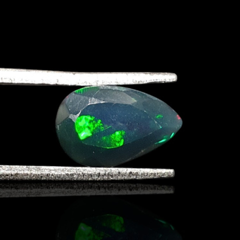 Czarny opal etiopski fasetowany 11x7 mm nr 668 Czarny opal etiopski fasetowany 11x7 mm nr 668
