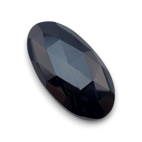 Onyks czarny kaboszon fasetowany 32x17 mm nr 51 Onyks czarny kaboszon fasetowany 32x17 mm nr 51