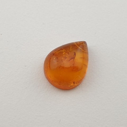 Bursztyn bałtycki kaboszon 9x7 mm nr 393 Bursztyn bałtycki kaboszon 9x7 mm nr 393