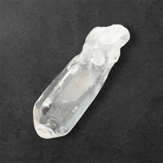 Kryształ górski sopel 32x11 mm nr 413
