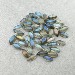 Labradoryt kaboszon markiza 8x4 mm 1 szt