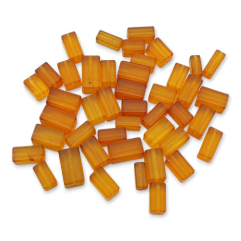 Bursztyn bałtycki koralik prostokątny matowy 6,5-8 mm 1 szt Bursztyn bałtycki koralik prostokątny matowy 6,5-8 mm 1 szt