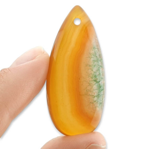 Agat kaboszon z dziurką 41x18 mm nr 107 Agat kaboszon z dziurką 41x18 mm nr 107