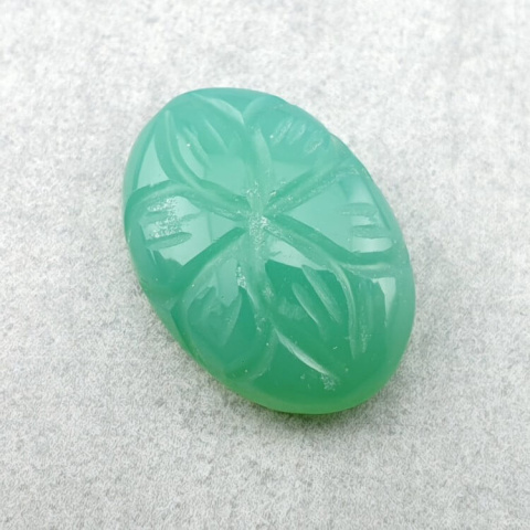 Chalcedon chryzo kaboszon carved 20x14 mm nr 91 Chalcedon chryzo kaboszon carved 20x14 mm nr 91