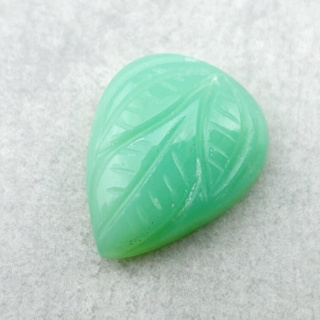 Chalcedon chryzo kaboszon carved 20x16 mm nr 93