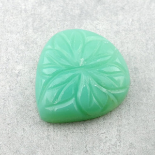 Chalcedon chryzo kaboszon carved 21x20 mm nr 47