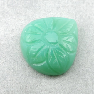 Chalcedon chryzo kaboszon carved 22x21 mm nr 77