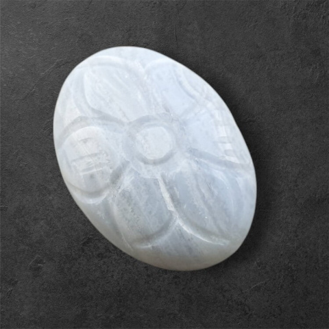 Agat blue lace kaboszon carved 23x17 mm nr 60 Agat blue lace kaboszon carved 23x17 mm nr 60