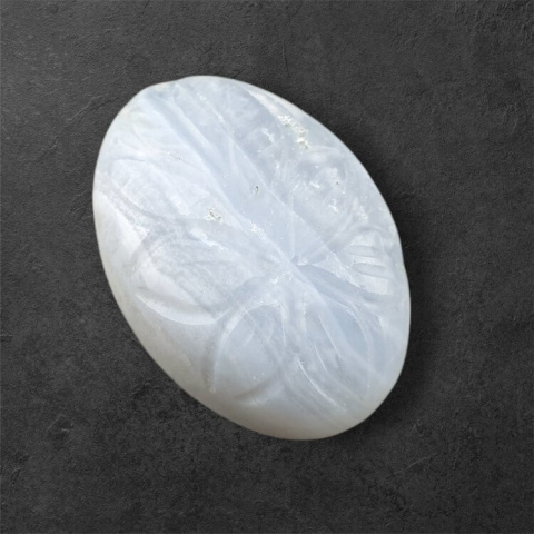 Agat blue lace kaboszon carved 27x18 mm nr 11 Agat blue lace kaboszon carved 27x18 mm nr 11