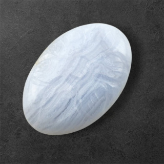 Agat blue lace kaboszon carved 27x18 mm nr 35