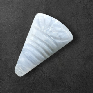 Agat blue lace kaboszon carved 27x18 mm nr 54
