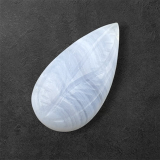 Agat blue lace kaboszon carved 28x15 mm nr 71