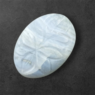 Agat blue lace kaboszon carved 31x22 mm nr 29