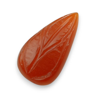 Karneol kaboszon carved 24x13 mm nr 34