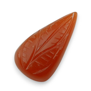 Karneol kaboszon carved 26x13 mm nr 15