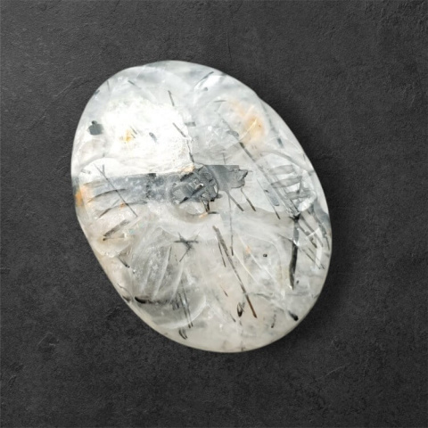 Kwarc z turmalinem kaboszon carved 24x18 mm nr 32 Kwarc z turmalinem kaboszon carved 24x18 mm nr 32