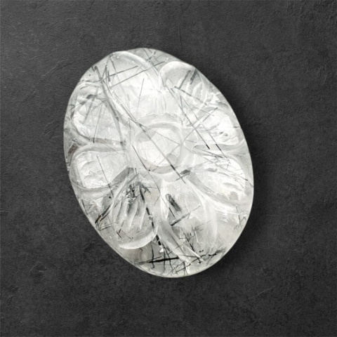 Kwarc z turmalinem kaboszon carved 27x20 mm nr 38 Kwarc z turmalinem kaboszon carved 27x20 mm nr 38