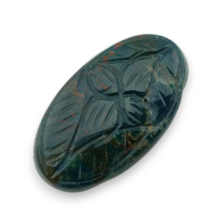 Heliotrop kaboszon carving 35x20 mm nr 6