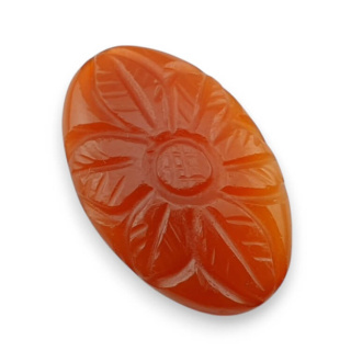 Karneol kaboszon carved 28x18 mm nr 87