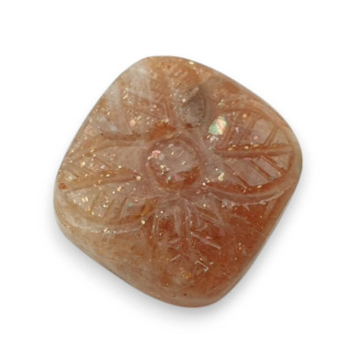 Kamień słoneczny kaboszon carved 19x18 mm nr 3
