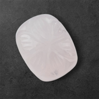 Kwarc różowy kaboszon carved 20x16 mm nr 54