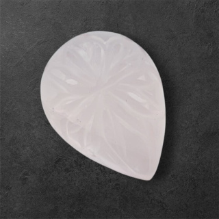Kwarc różowy kaboszon carved 24x18 mm nr 34
