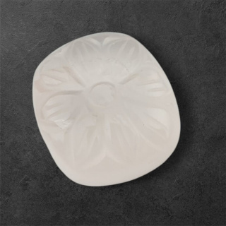 Kwarc różowy kaboszon carved 25x22 mm nr 1