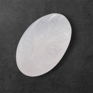 Kwarc różowy kaboszon carved 26x17 mm nr 51