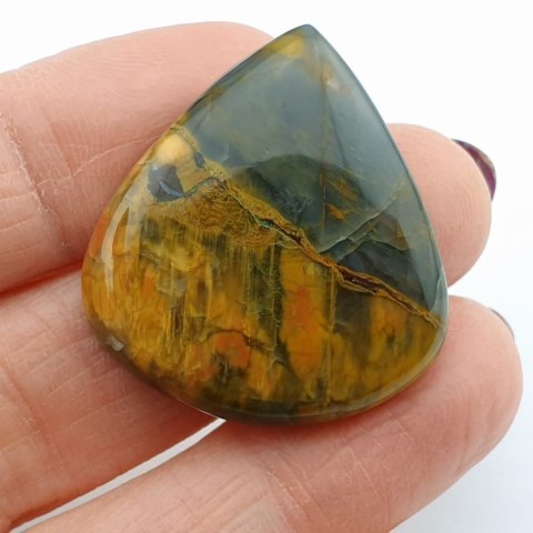 Nellit kaboszon 3,1x2,8 cm nr 10 Nellit kaboszon 3,1x2,8 cm nr 10