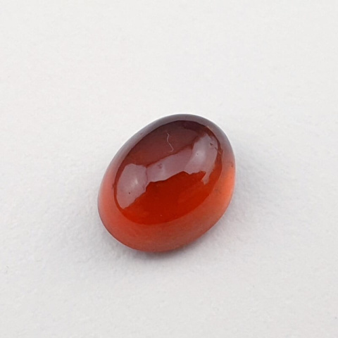 Granat Hessonit kaboszon 8x6 mm nr 21 Granat Hessonit kaboszon 8x6 mm nr 21