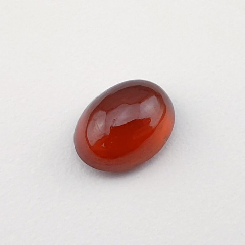 Granat Hessonit kaboszon 9x7 mm nr 5 Granat Hessonit kaboszon 9x7 mm nr 5
