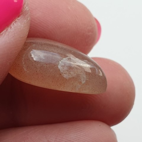 Kamień księżycowy brzoskwiniowy kaboszon 21x13 mm nr 48 Kamień księżycowy brzoskwiniowy kaboszon 21x13 mm nr 48