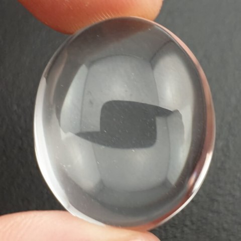 Kryształ górski kaboszon 24x20 mm nr 90 Kryształ górski kaboszon 24x20 mm nr 90