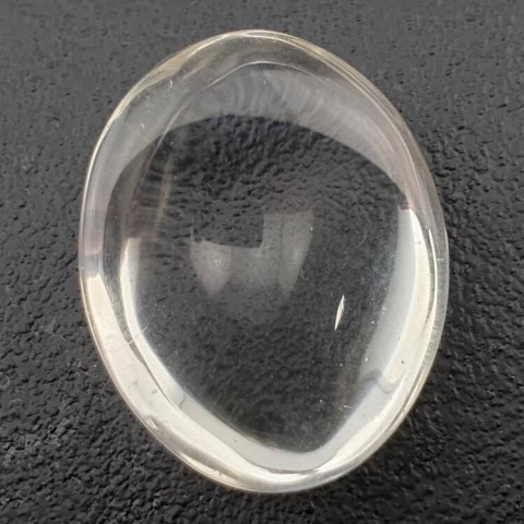 Kryształ górski kaboszon 25x20 mm nr 67 Kryształ górski kaboszon 25x20 mm nr 67