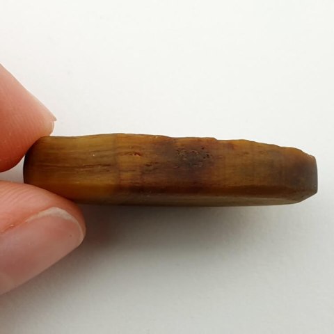 Tygrysie oko kaboszon surowy 34x20 mm nr 9 Tygrysie oko kaboszon surowy 34x20 mm nr 9