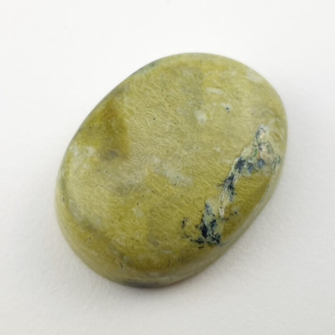 Serpentynit kaboszon 24x18 mm nr 69 Serpentynit kaboszon 24x18 mm nr 69