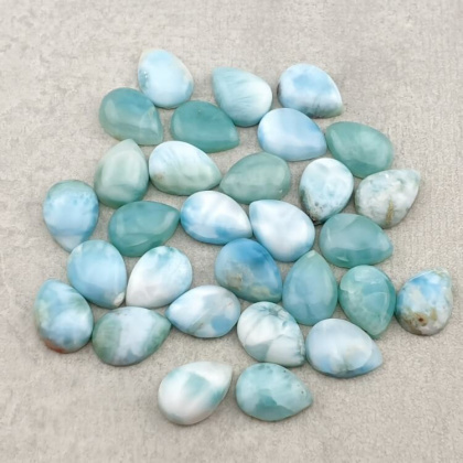 Larimar kaboszon łezka 14x10 mm 1 szt