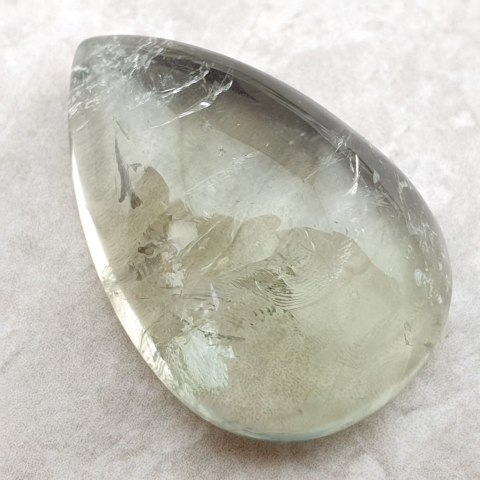 Kwarc zielony Prasiolite 3,1x2,0 cm nr 1 Kwarc zielony Prasiolite 3,1x2,0 cm nr 1