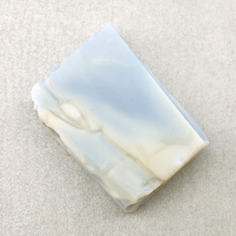 Opal niebieski cięty surowy 24x18 mm nr 68 Opal niebieski cięty surowy 24x18 mm nr 68