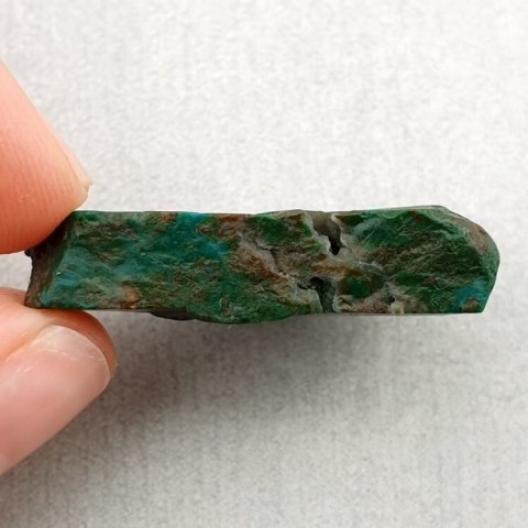 Chryzokola cięta surowa 31x18 mm nr 58