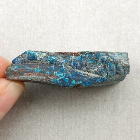 Chryzokola z azurytem cięta surowa 37x23 mm nr 12 Chryzokola z azurytem cięta surowa 37x23 mm nr 12