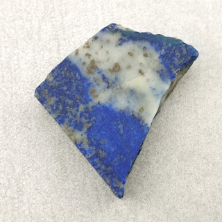 Lapis lazuli cięty surowy 25x22 mm nr 82