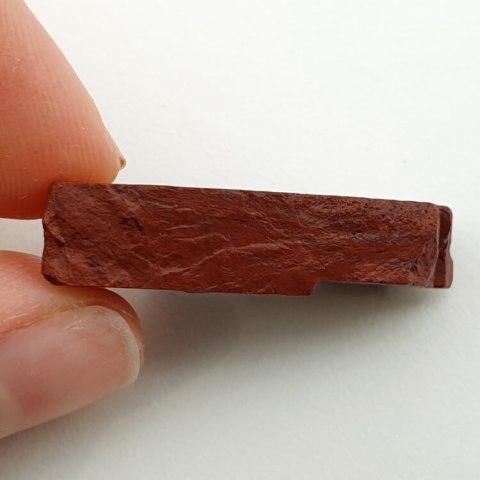 Jaspis czerwony cięty surowy 23x15 mm nr 46 Jaspis czerwony cięty surowy 23x15 mm nr 46