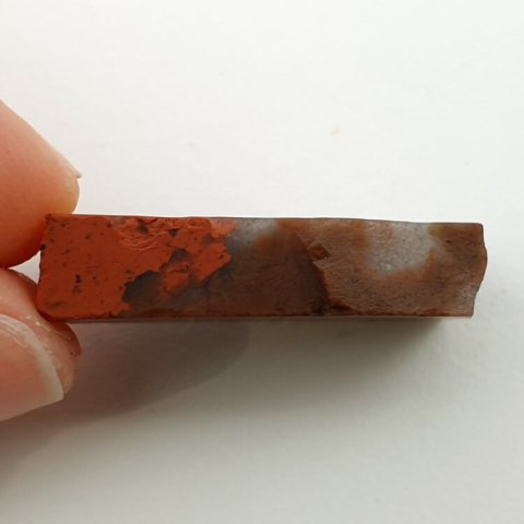 Jaspis czerwony cięty surowy 25x13 mm nr 82