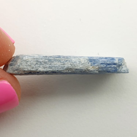 Kyanit surowy 27x12 mm nr 221 Kyanit surowy 27x12 mm nr 221