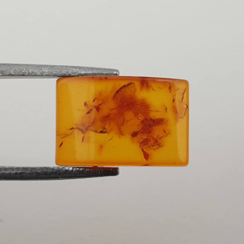 Bursztyn bałtycki kaboszon 12x8 mm nr 707 Bursztyn bałtycki kaboszon 12x8 mm nr 707